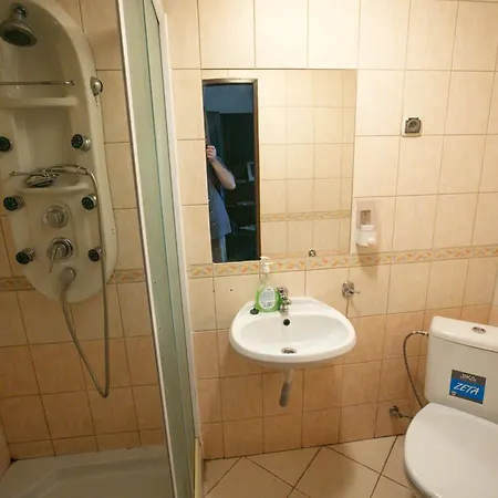 Alexander בית הארחה שינה